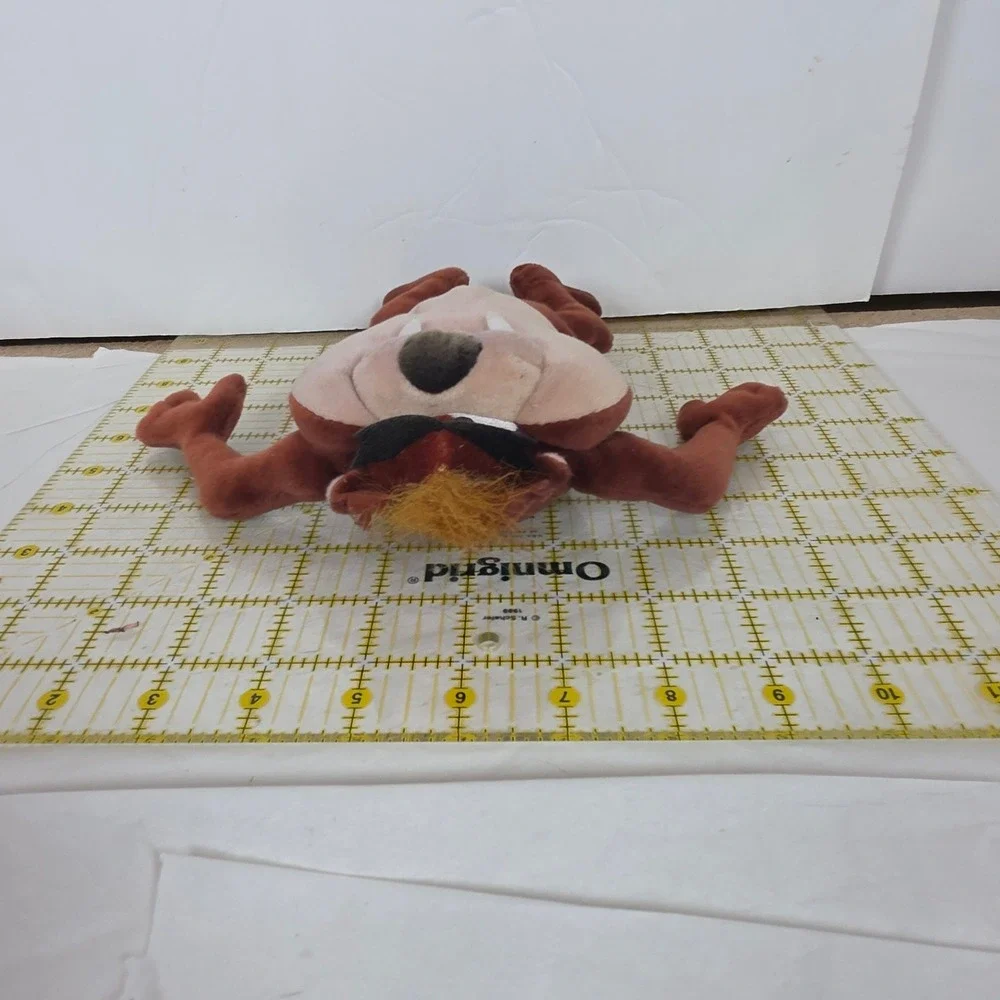 Ty Looney Tunes Taz Tasmanian Devil Plush 8 inch Beanie Baby 2011 Brown Toy